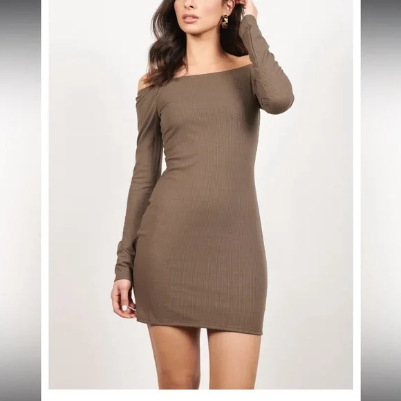 Tobi Off My Shoulder Bodycon Dress - Picture 1 of 9